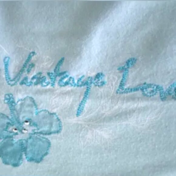 Garage Women's Sky Blue Floral Short Sleeve V-Neck Tee, Large - Picture 6 of 15